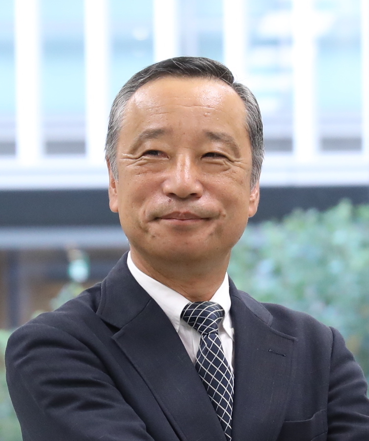 文学部学部長 増野弘幸